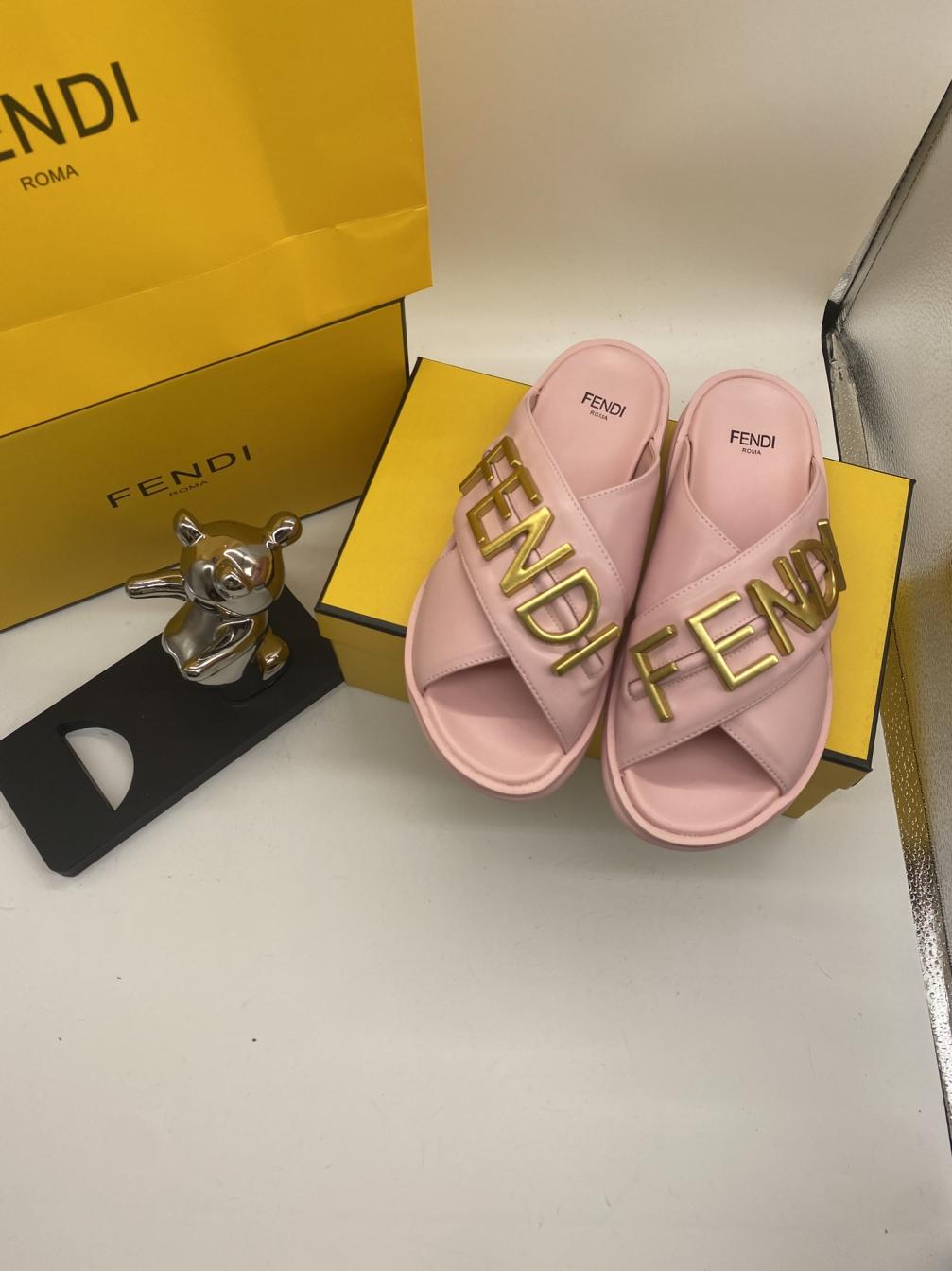 FENDI leather flat slippers