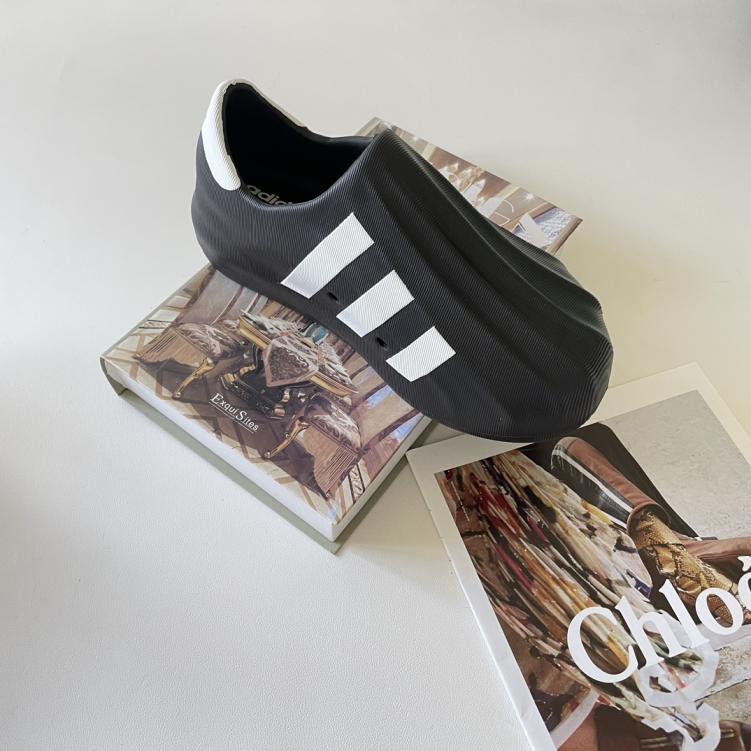 Adidas Men shoes 133023