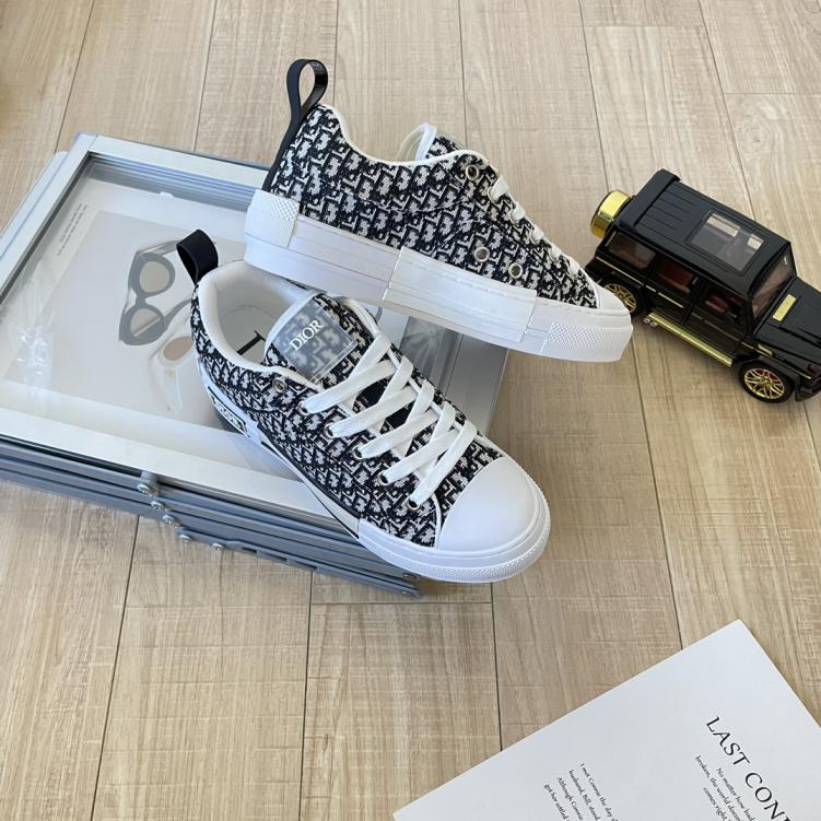 Walk'n'Dior Embroidered Men canvas shoes 133057