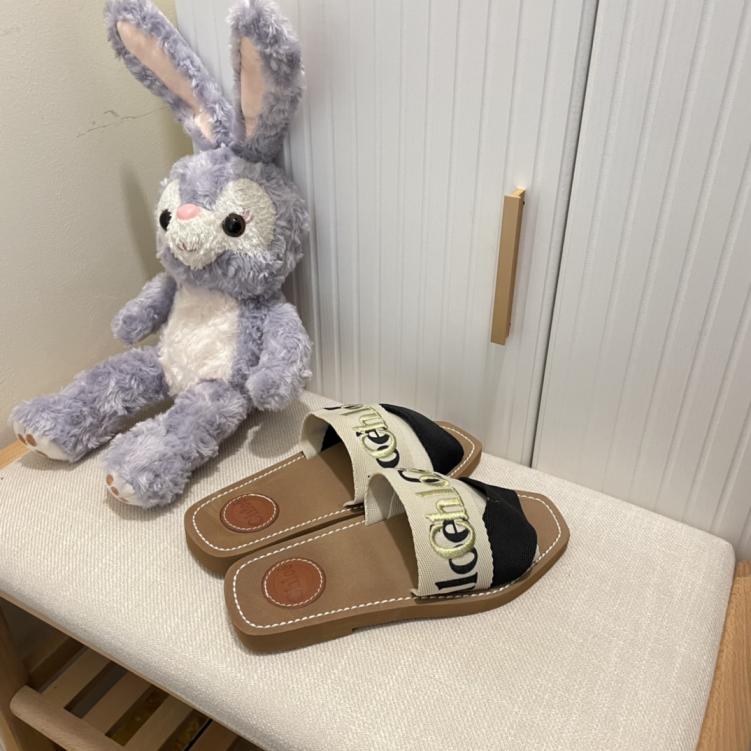 Chloe women slippers