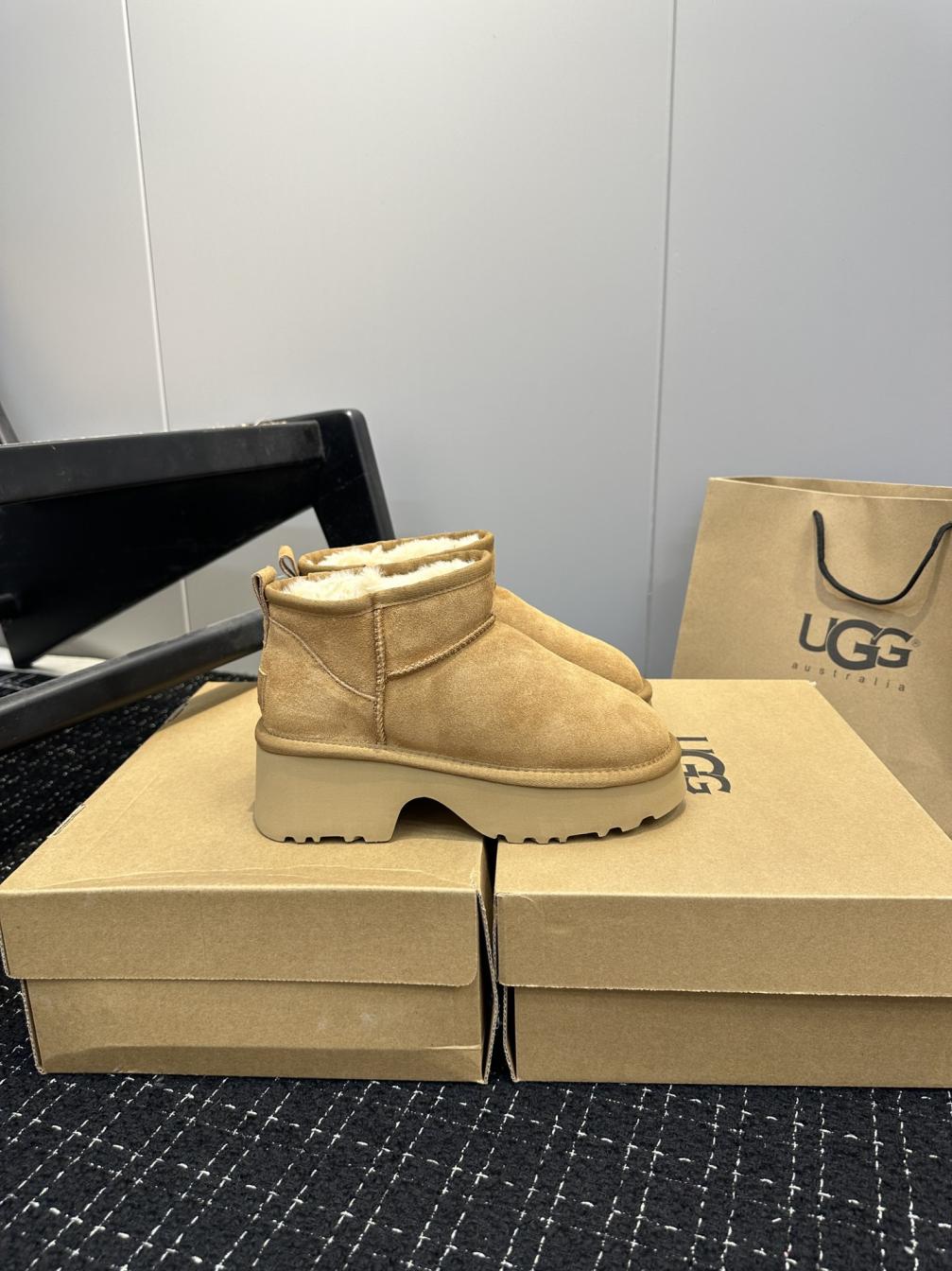 UGG fur slippers 135288