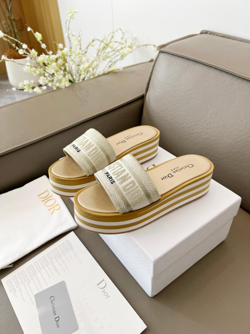 DIOR flat heels Slippers 135902