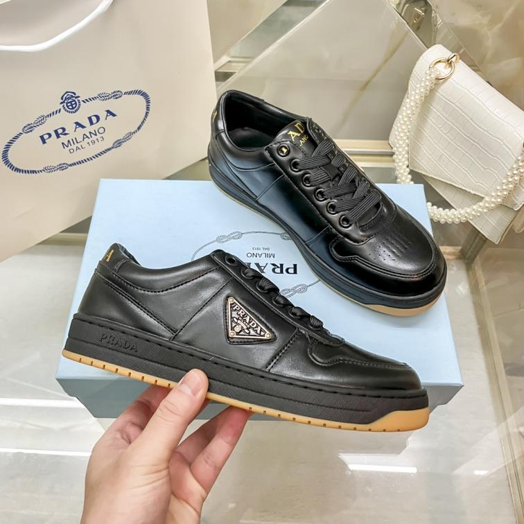 Prada flat sneakers 139031
