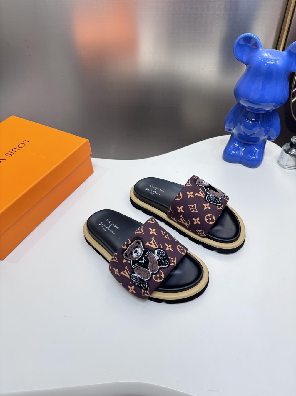 Louis Vuitton Lv 2025ss slippers 139046