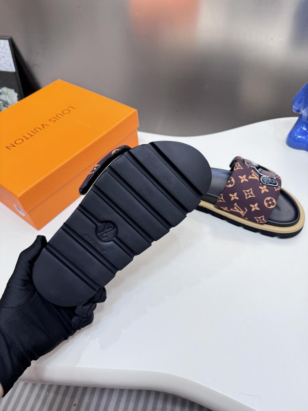 Louis Vuitton Lv 2025ss slippers 139046