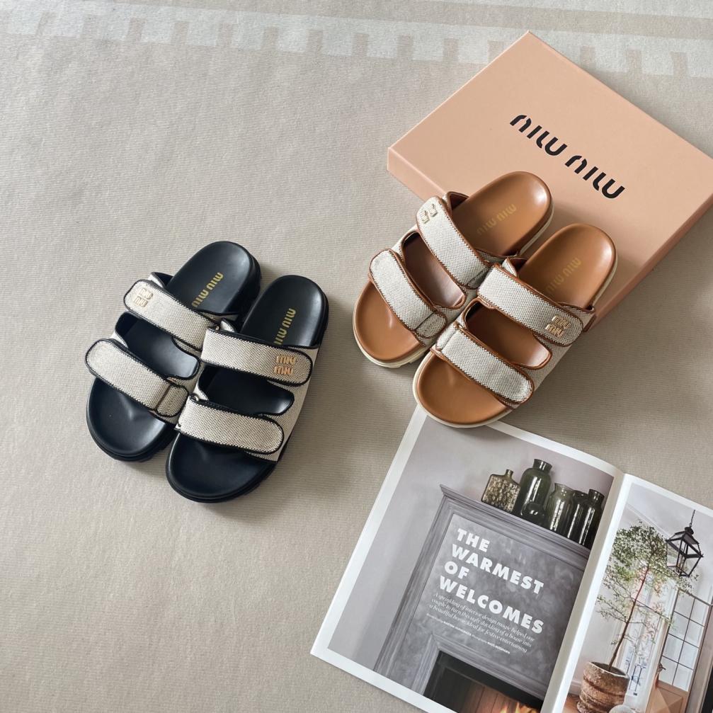 Miumiu 2026 OOTD flat slippers