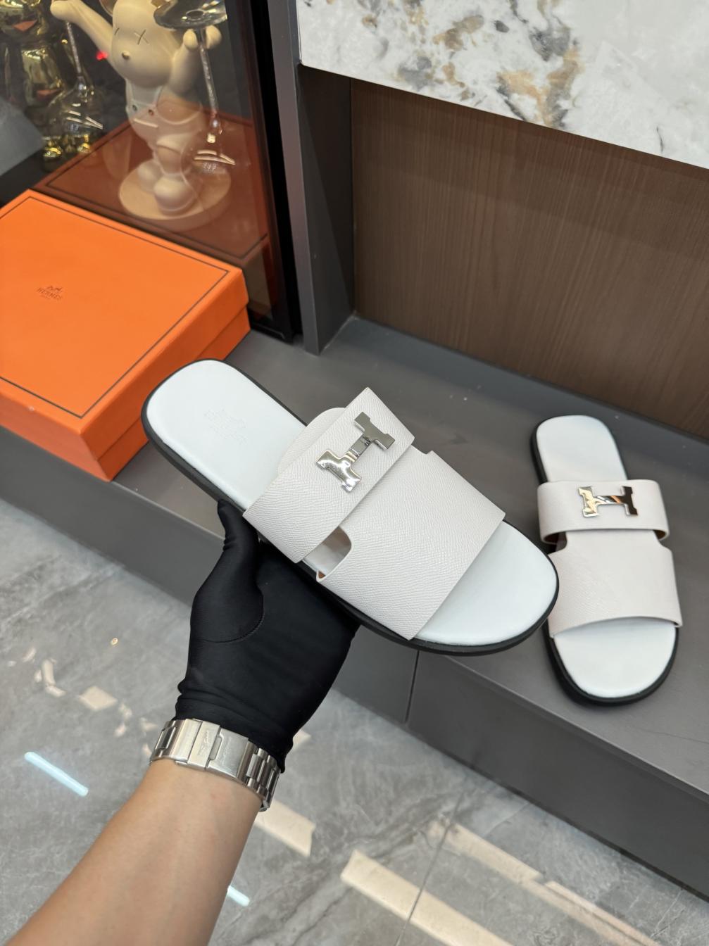 G032H HERMES Mens Slippers 139158
