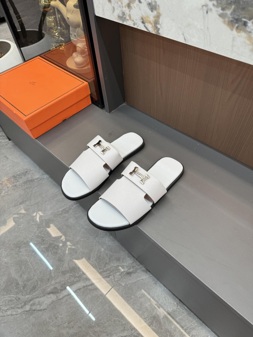 G032H HERMES Mens Slippers 139158