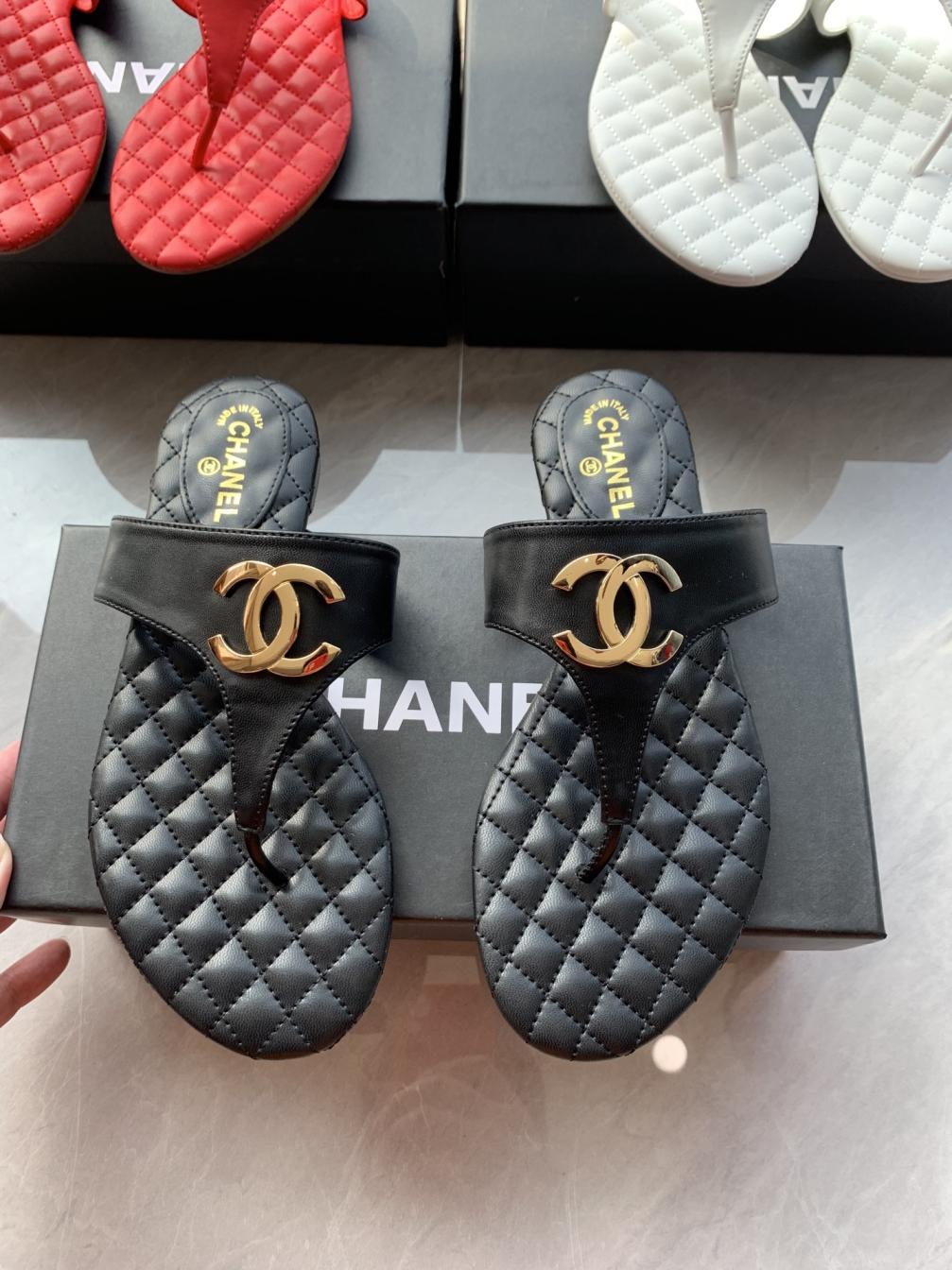 Chanel CC slippers 139171