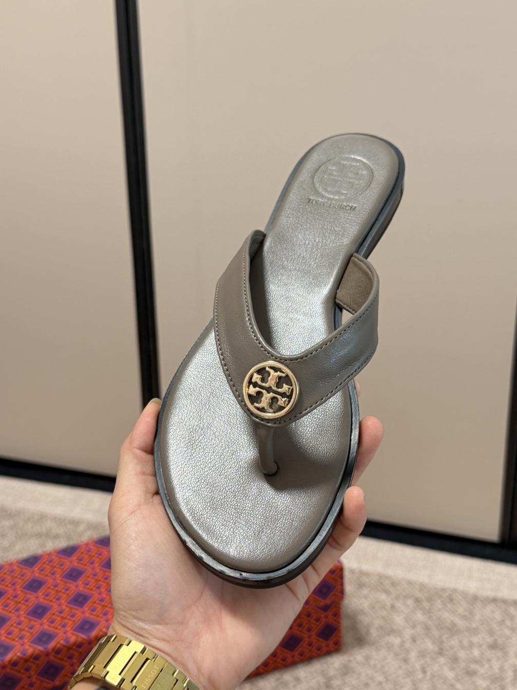 Tory Burch flat slippers