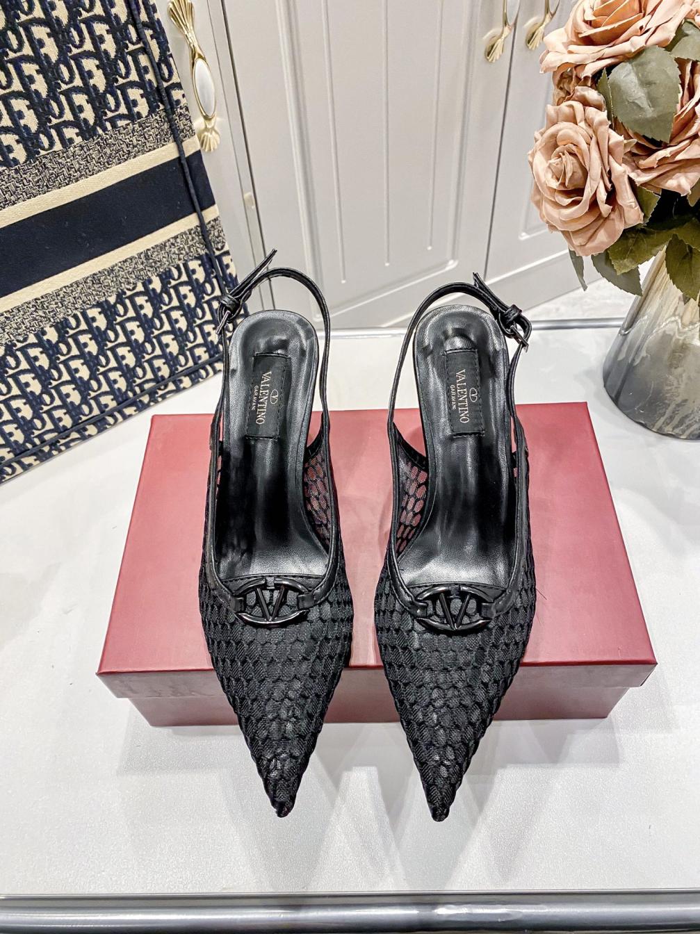 Valentino Valentino Garavani transparent mesh pumps heel shoes