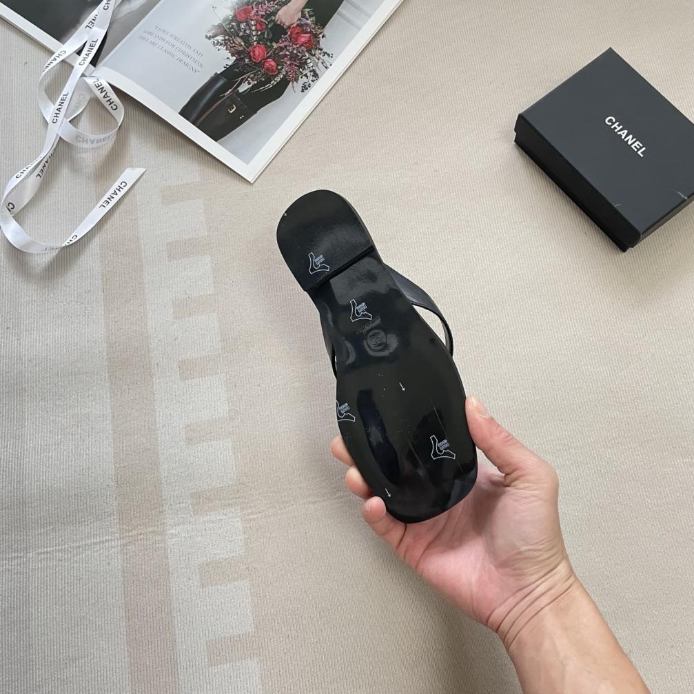 CHANEL 26P Slippers