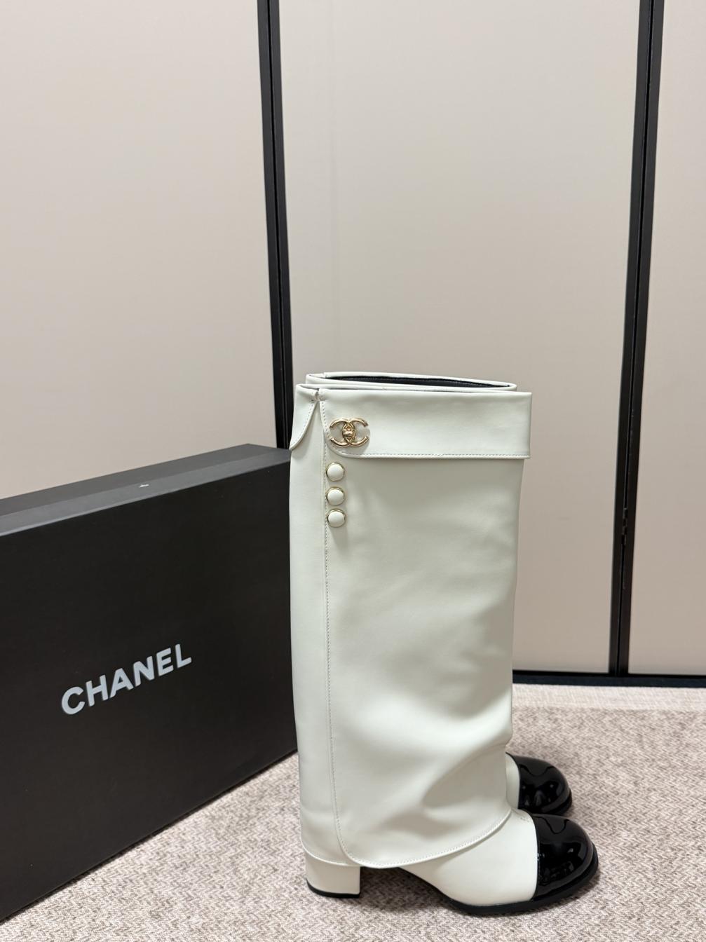 CHANEL 26ss long leather boots