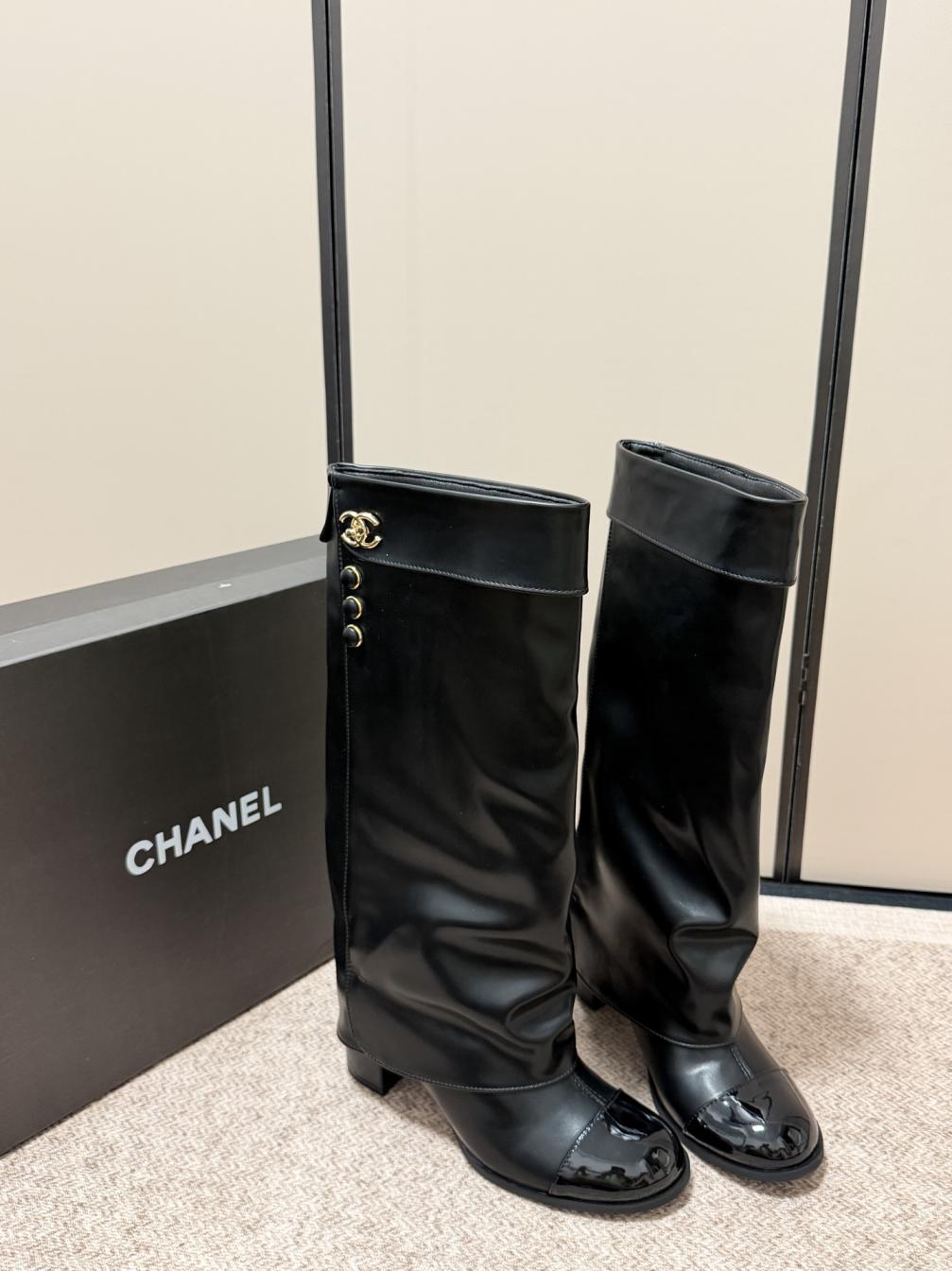 CHANEL 26ss long leather boots