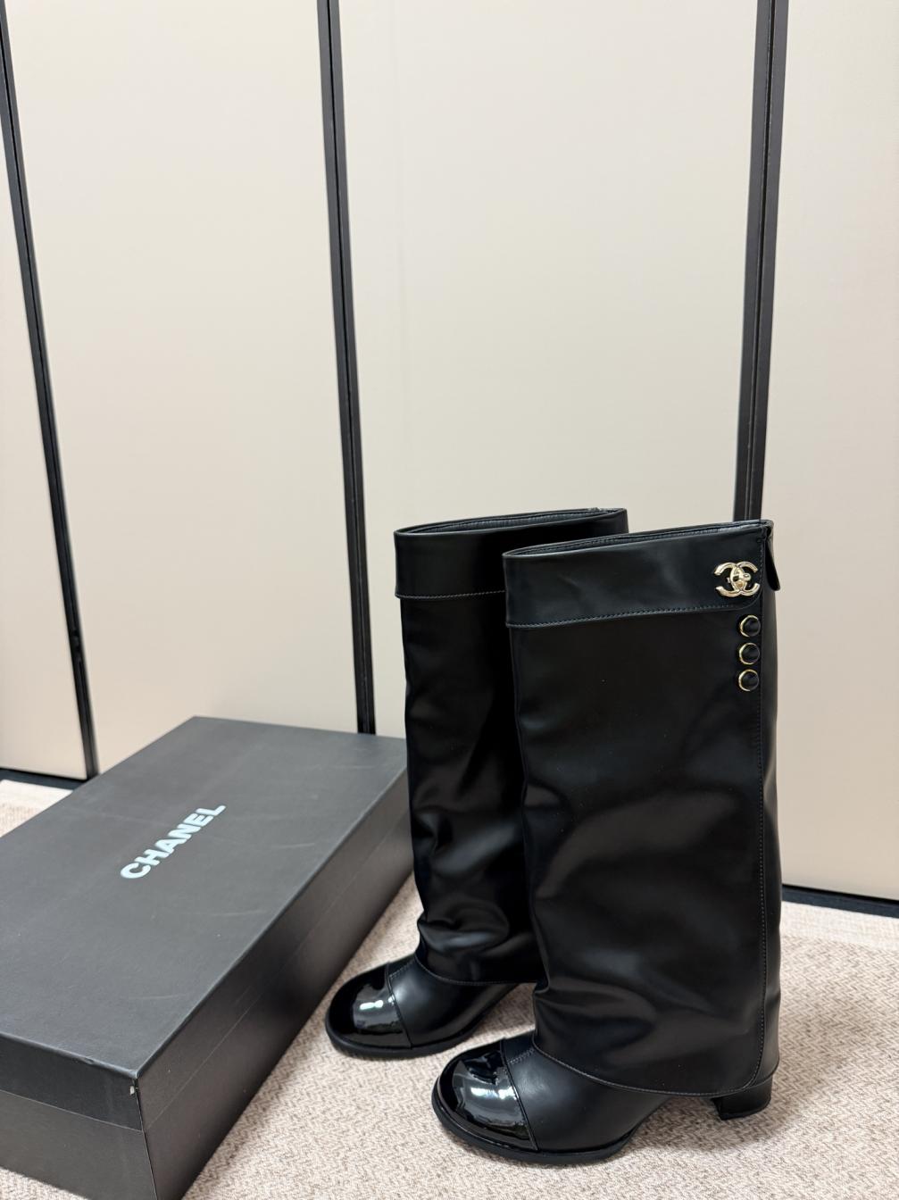 CHANEL 26ss long leather boots
