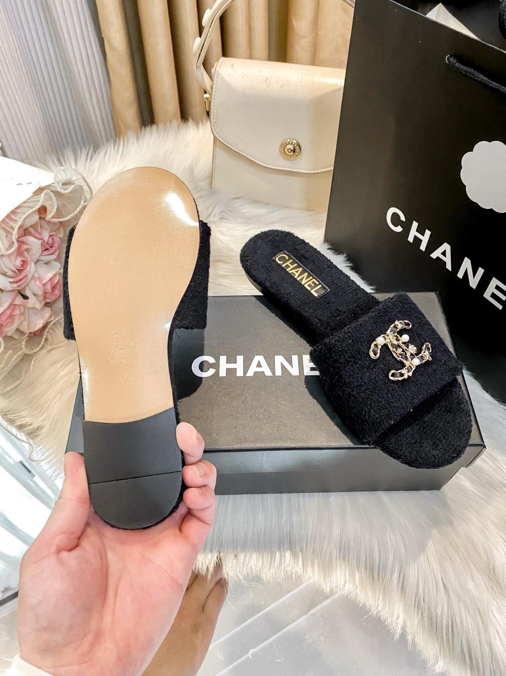Chanel CC flat Slippers shoes