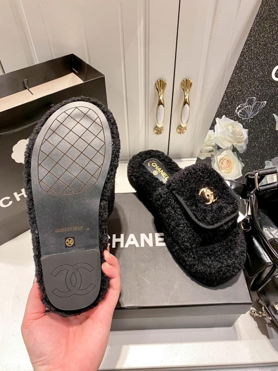 CHANEL winter fur CC flat shoes 139281