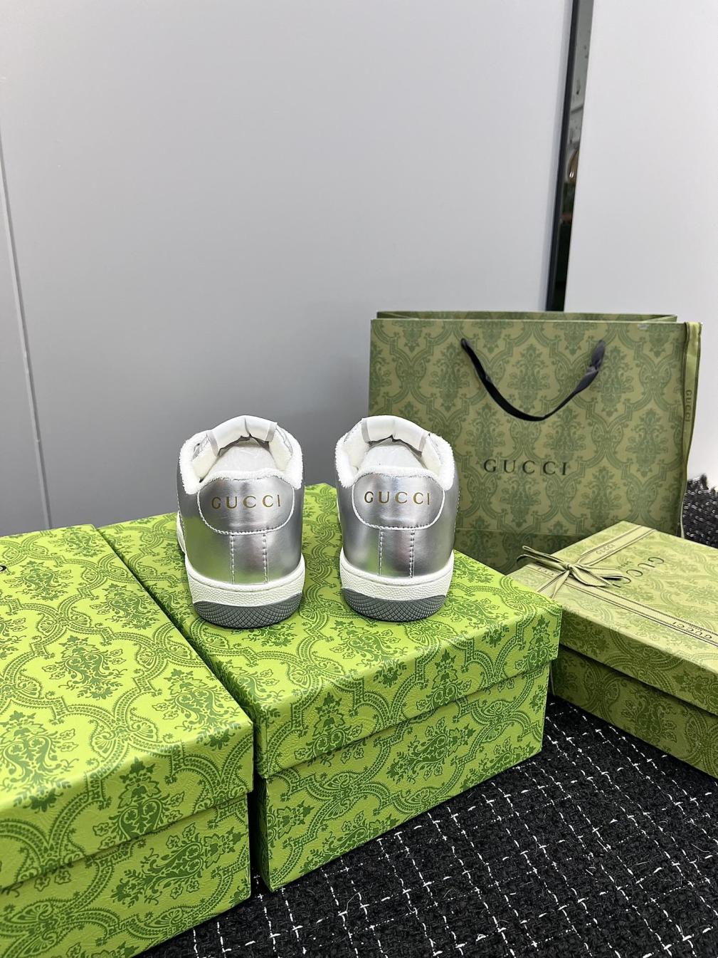 Gucci GG Crystal unisex sneakers 139275