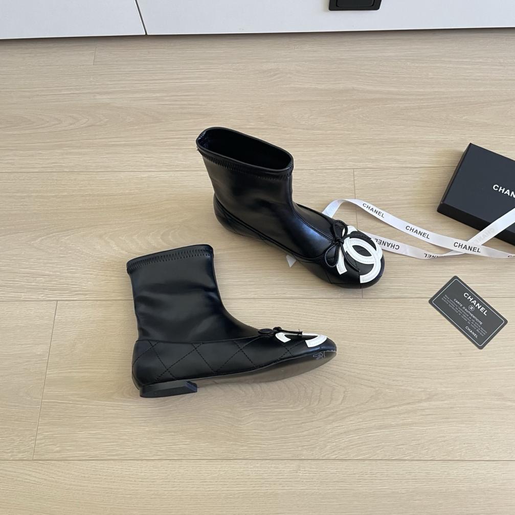 CHANEL 2026 26P short boots
