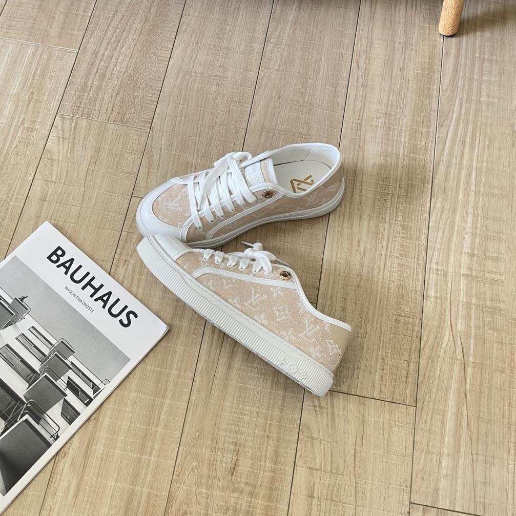 Louis Vuitton  2026 26P ootd flat sneakers